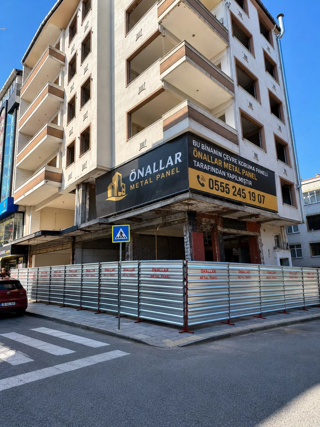 Önallar Metal Panel kurumsal baskılı bina çevre paneli uygulaması